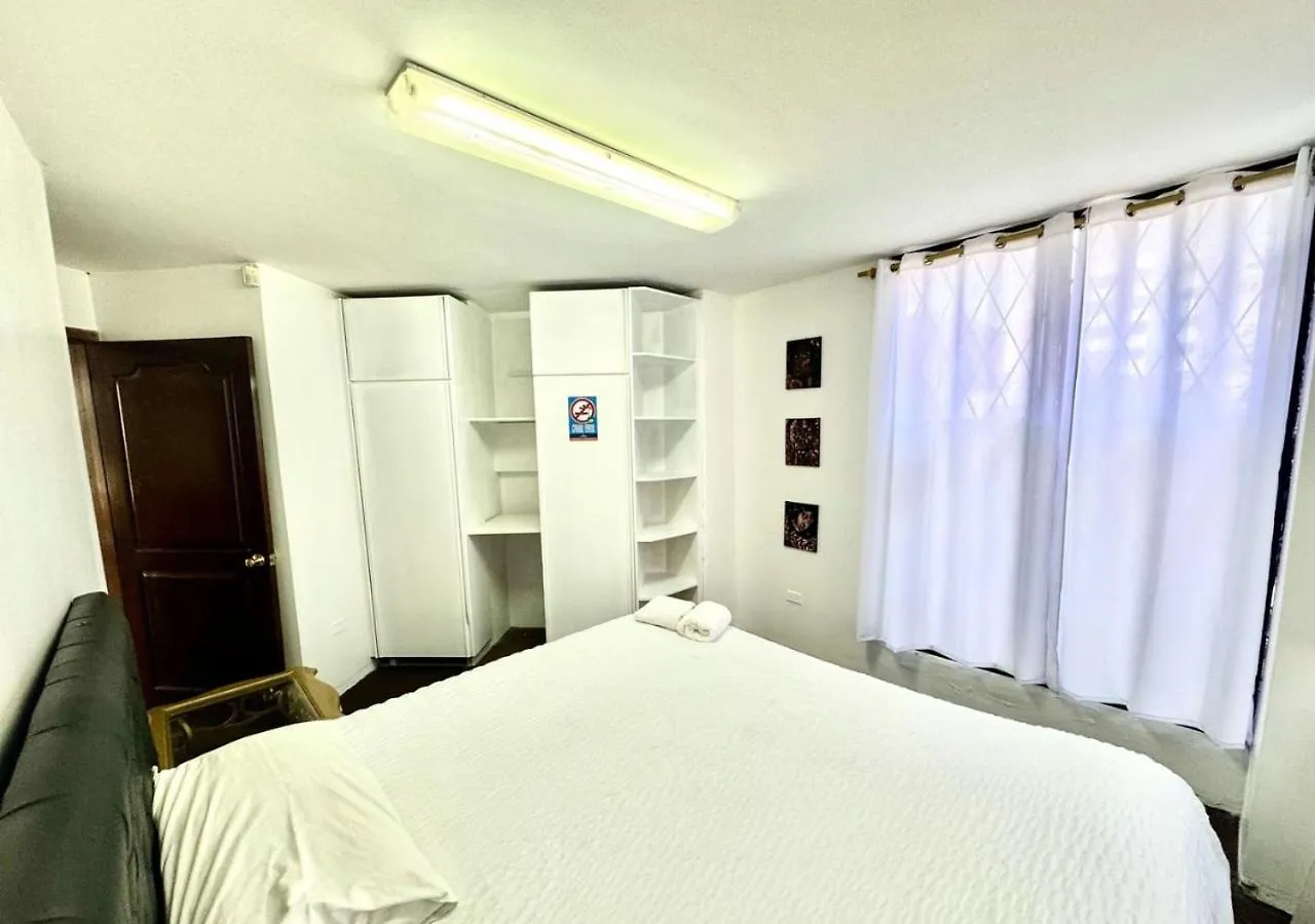 Departamento Familiar Junto Al Quicentro Norte Quito